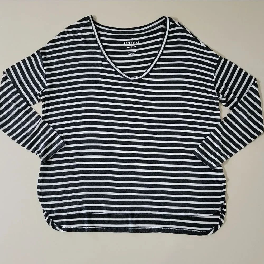 AE Soft & Sexy Oversized V-neck Gray Stripe Long Sleeve Tshirt